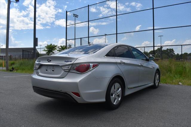 2012 Hyundai Sonata Hybrid Base 4dr Sedan