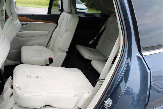 2020 Volvo XC90 Hybrid T8 Inscription 6 Passenger