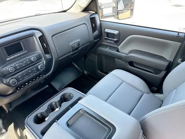 2024 Chevrolet Silverado 6500HD 1WT