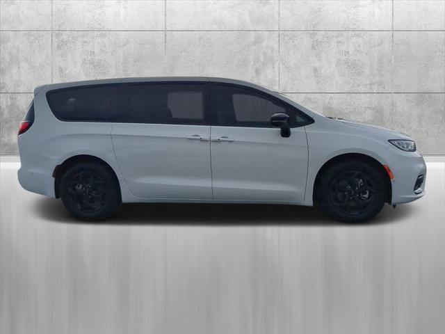 2024 Chrysler Pacifica Hybrid PACIFICA PLUG-IN HYBRID S APPEARANCE