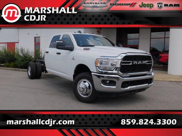 2024 RAM Ram 3500 Chassis Cab RAM 3500 TRADESMAN CREW CAB CHASSIS 4X4 60 CA