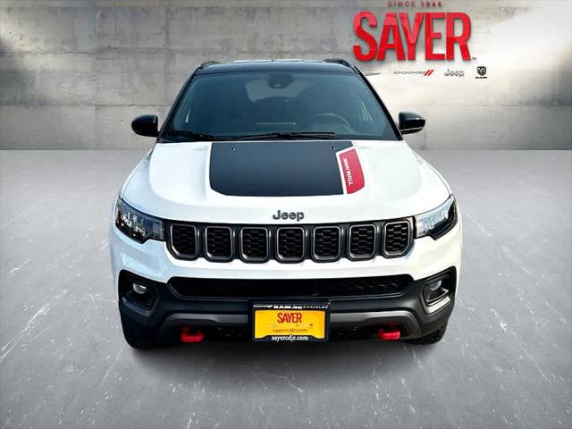 2024 Jeep Compass COMPASS TRAILHAWK 4X4