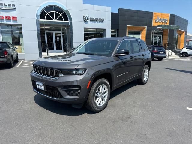 2024 Jeep Grand Cherokee GRAND CHEROKEE LAREDO X 4X4