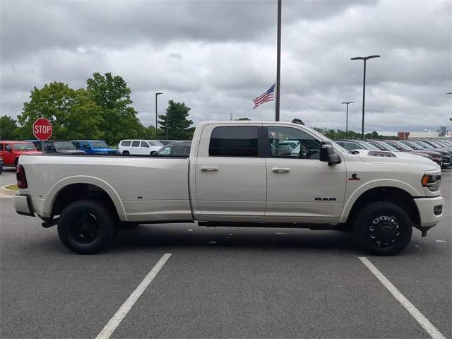 2024 RAM Ram 3500 RAM 3500 LIMITED CREW CAB 4X4 8 BOX