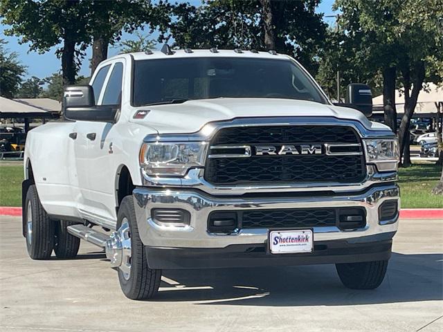 2024 RAM Ram 3500 RAM 3500 TRADESMAN CREW CAB 4X4 8 BOX