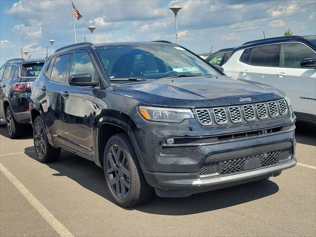 2024 Jeep Compass COMPASS LIMITED 4X4