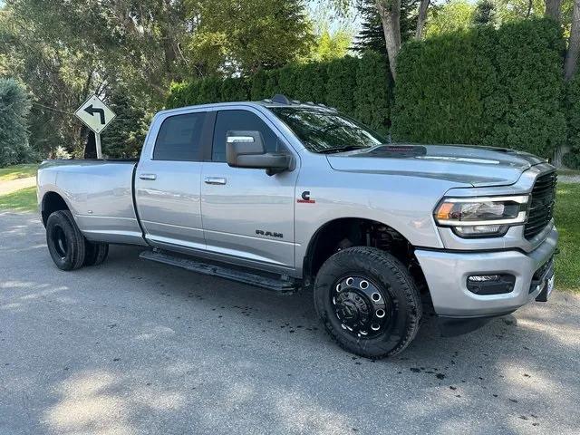 2024 RAM Ram 3500 RAM 3500 LARAMIE CREW CAB 4X4 8 BOX