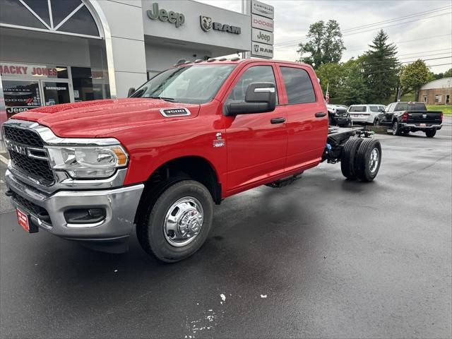 2024 RAM Ram 3500 Chassis Cab RAM 3500 TRADESMAN CREW CAB CHASSIS 4X4 60 CA