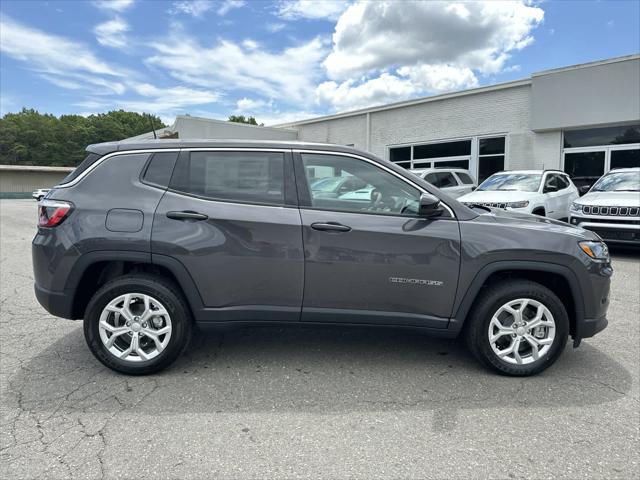 2024 Jeep Compass COMPASS SPORT 4X4