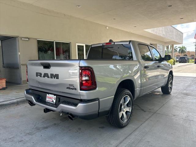 2025 RAM Ram 1500 RAM 1500 TRADESMAN CREW CAB 4X4 57 BOX