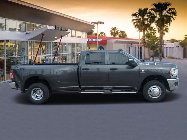 2024 RAM Ram 3500 RAM 3500 TRADESMAN CREW CAB 4X4 8 BOX