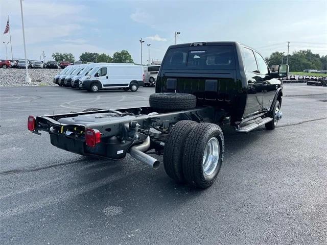 2024 RAM Ram 3500 Chassis Cab RAM 3500 LARAMIE CREW CAB CHASSIS 4X4 60 CA