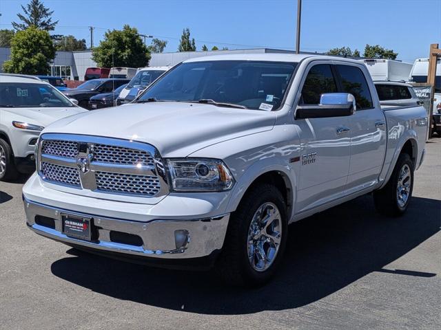 2017 RAM 1500 Laramie Crew Cab 4x4 57 Box