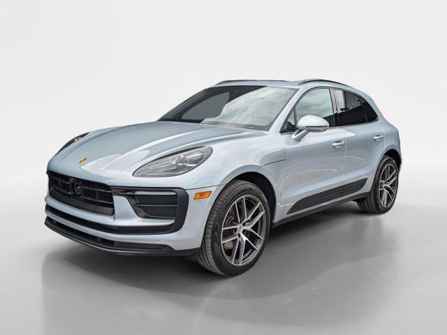 2024 Porsche Macan T