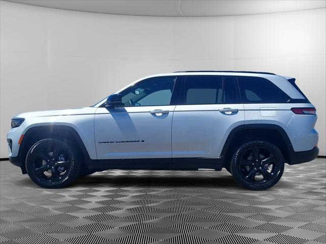 2022 Jeep Grand Cherokee Altitude 4x4