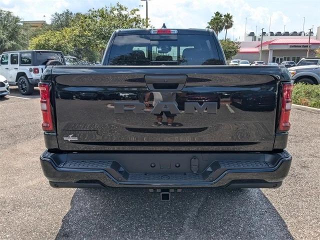 2025 RAM Ram 1500 RAM 1500 BIG HORN CREW CAB 4X2 57 BOX