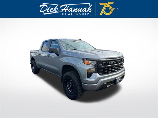 2023 Chevrolet Silverado 1500 4WD Crew Cab Short Bed Custom