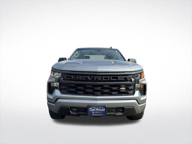 2023 Chevrolet Silverado 1500 4WD Crew Cab Short Bed Custom