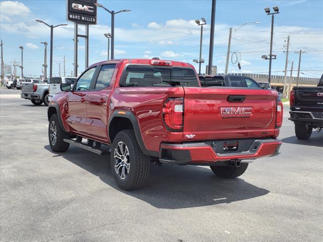 2024 GMC Canyon 4WD AT4