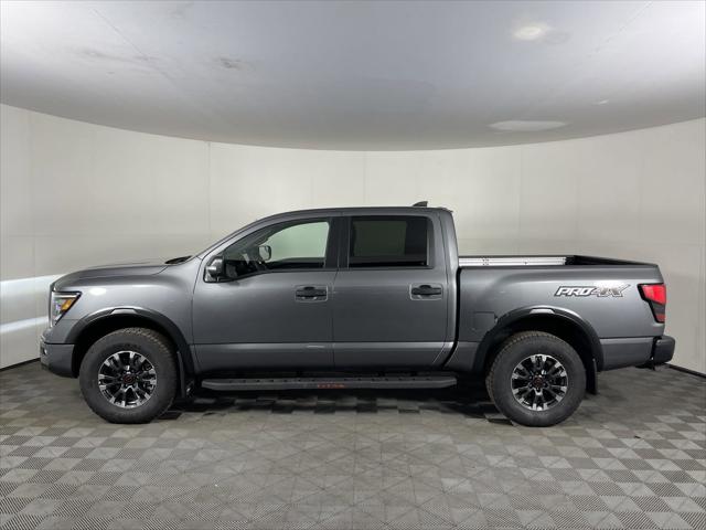 2024 Nissan TITAN Crew Cab PRO-4X 4x4