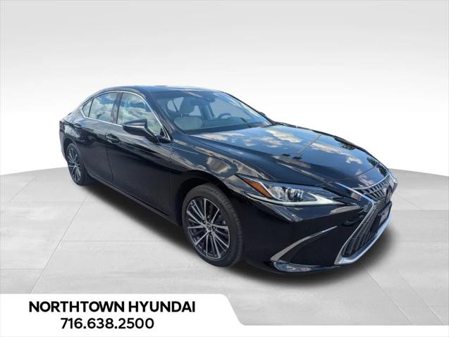 2023 Lexus ES 250