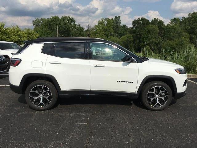 2024 Jeep Compass COMPASS LIMITED 4X4