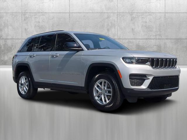 2024 Jeep Grand Cherokee GRAND CHEROKEE LAREDO X 4X2