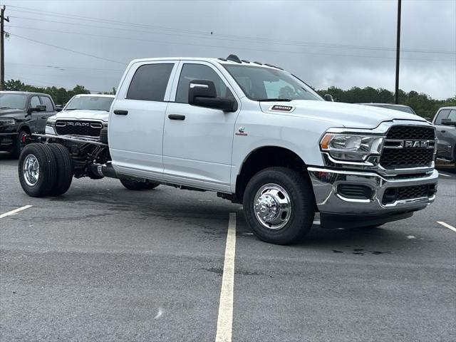 2024 RAM Ram 3500 Chassis Cab RAM 3500 TRADESMAN CREW CAB CHASSIS 4X4 60 CA