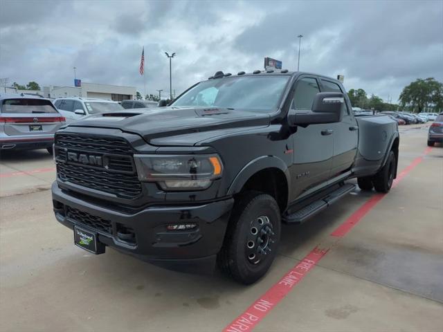 2024 RAM Ram 3500 RAM 3500 LIMITED CREW CAB 4X4 8 BOX