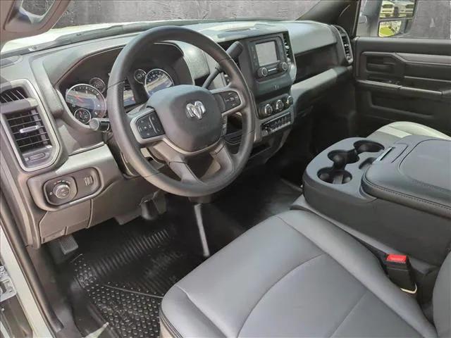 2024 RAM Ram 5500 Chassis Cab RAM 5500 TRADESMAN CHASSIS REGULAR CAB 4X2 84 CA