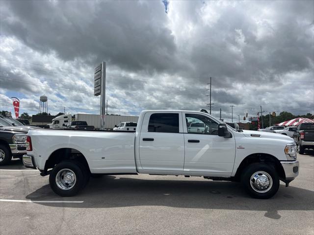 2024 RAM Ram 3500 RAM 3500 TRADESMAN CREW CAB 4X4 8 BOX