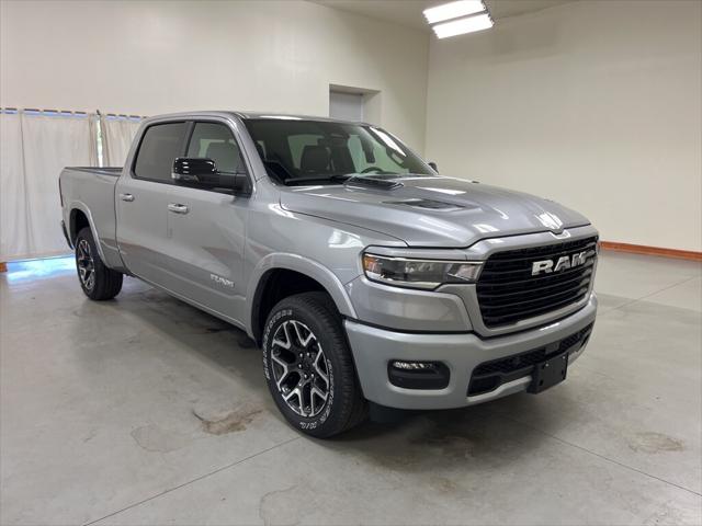 2025 RAM Ram 1500 RAM 1500 LARAMIE CREW CAB 4X4 64 BOX