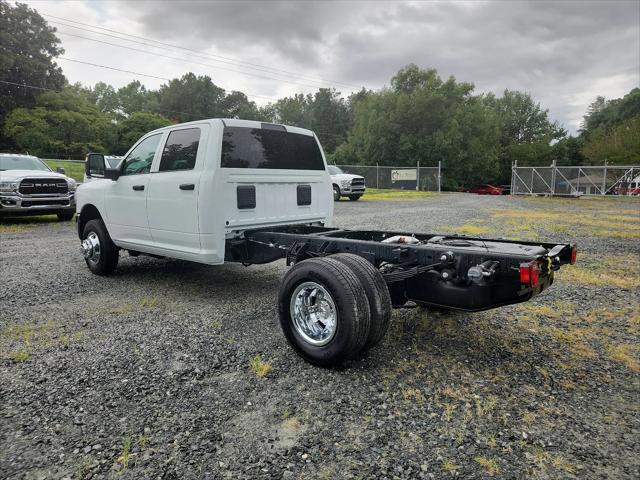 2024 RAM Ram 3500 Chassis Cab RAM 3500 TRADESMAN CREW CAB CHASSIS 4X4 60 CA