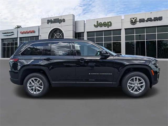 2024 Jeep Grand Cherokee GRAND CHEROKEE LAREDO X 4X2