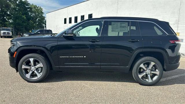 2024 Jeep Grand Cherokee GRAND CHEROKEE LIMITED 4X4