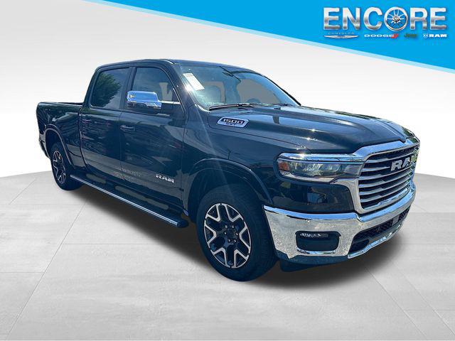 2025 RAM Ram 1500 RAM 1500 LARAMIE CREW CAB 4X4 64 BOX