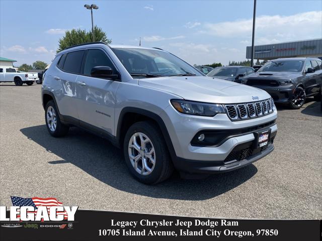 2024 Jeep Compass COMPASS LATITUDE 4X4