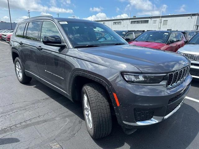 2024 Jeep Grand Cherokee GRAND CHEROKEE L LAREDO X 4X4