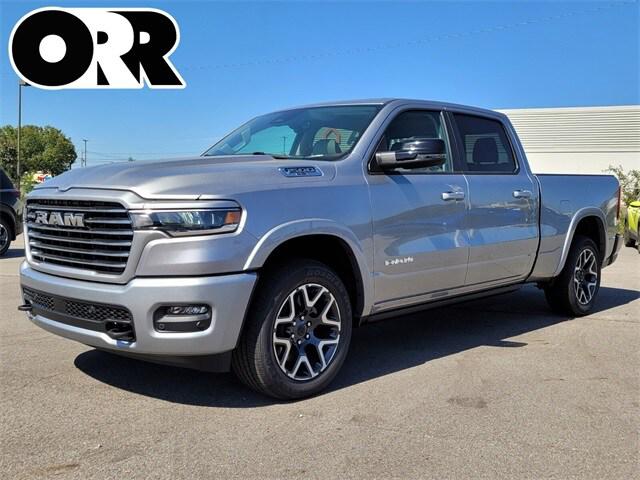 2025 RAM Ram 1500 RAM 1500 LARAMIE CREW CAB 4X4 64 BOX