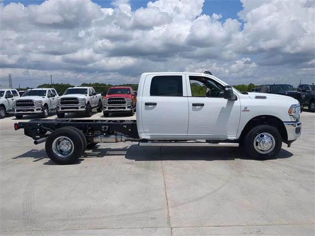 2024 RAM Ram 3500 Chassis Cab RAM 3500 TRADESMAN CREW CAB CHASSIS 4X4 60 CA