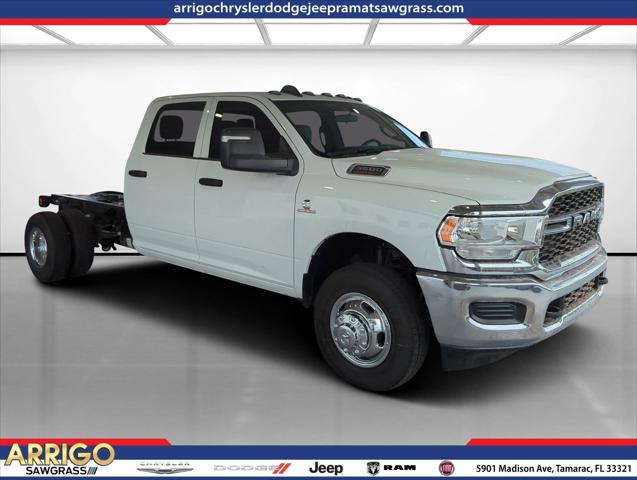 2024 RAM Ram 3500 Chassis Cab RAM 3500 TRADESMAN CREW CAB CHASSIS 4X4 60 CA