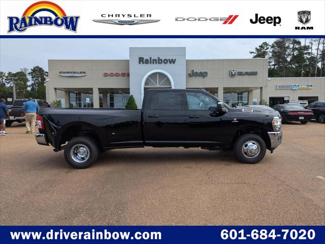 2024 RAM Ram 3500 RAM 3500 TRADESMAN CREW CAB 4X4 8 BOX