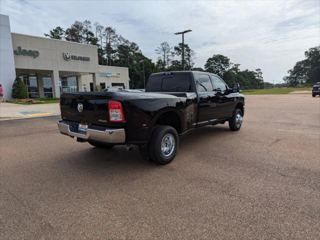 2024 RAM Ram 3500 RAM 3500 TRADESMAN CREW CAB 4X4 8 BOX