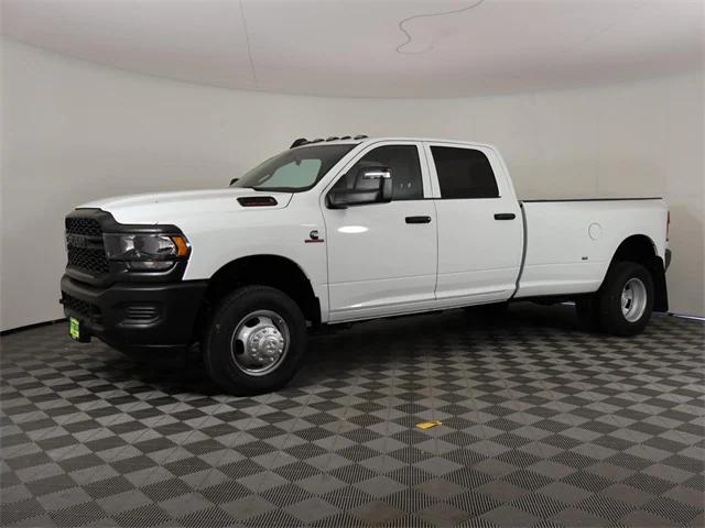 2024 RAM Ram 3500 RAM 3500 TRADESMAN CREW CAB 4X4 8 BOX