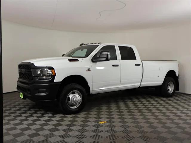 2024 RAM Ram 3500 RAM 3500 TRADESMAN CREW CAB 4X4 8 BOX