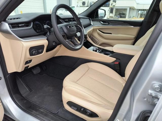 2024 Jeep Grand Cherokee GRAND CHEROKEE L LIMITED 4X2