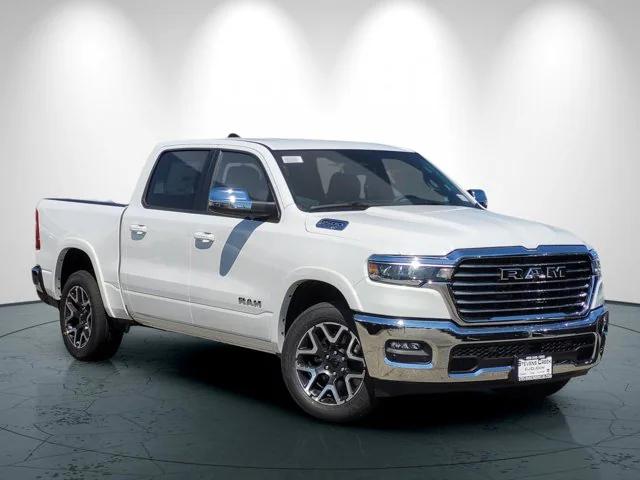 2025 RAM Ram 1500 RAM 1500 LARAMIE CREW CAB 4X4 57 BOX