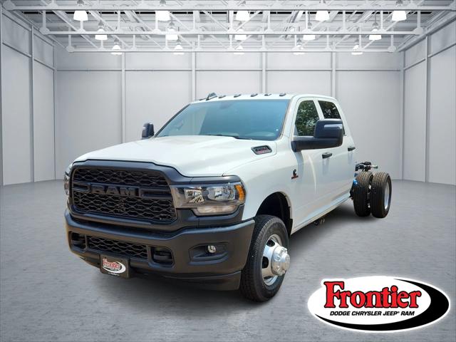 2024 RAM Ram 3500 Chassis Cab RAM 3500 TRADESMAN CREW CAB CHASSIS 4X4 60 CA