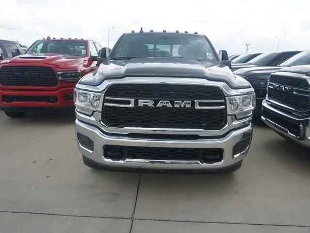 2024 RAM Ram 3500 RAM 3500 TRADESMAN CREW CAB 4X4 8 BOX