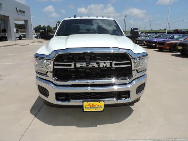 2024 RAM Ram 3500 Chassis Cab RAM 3500 TRADESMAN CREW CAB CHASSIS 4X4 60 CA